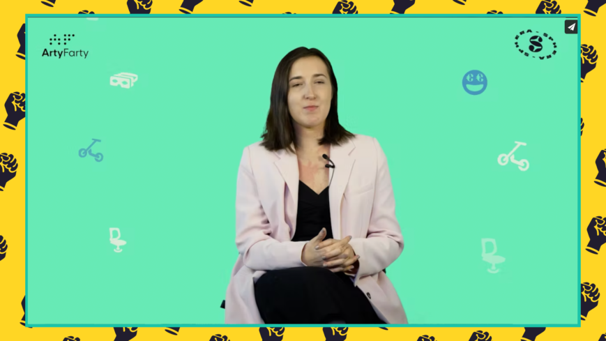 Close up with Zsofi Borsi [Lazy Women]